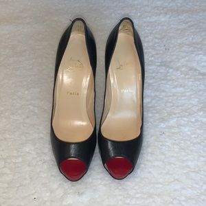 Christian Louboutin Very Prive Black Peep Toe Pump